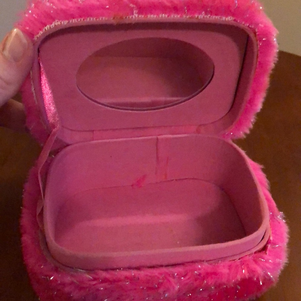 Fuzzy Box - Picture 3 of 3